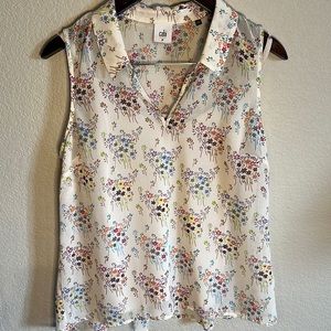 Cabi #5535 Essential floral, keyhole, sleeveless blouse